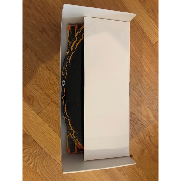 Anki Overdrive Starter Kit With 2 Extra Cars- 4 Cars total - Picture 10 of 16